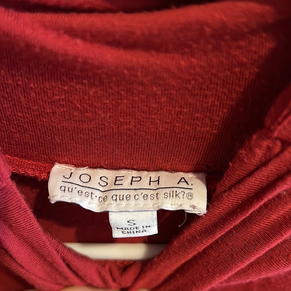 Red Turtle Neck - image 5